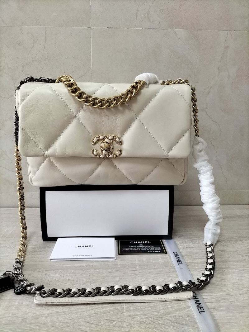 Chanel 19 Bags